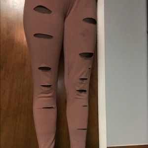 Ripped leggings